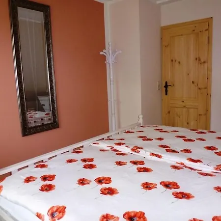 With 2 Bedrooms * Rothehaus